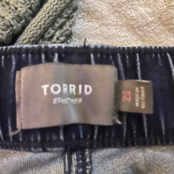 Torrid Dark Blue Ankle Jeans - Picture 8 of 8